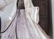 The Elegance of a Bride in a Plunging Neckline Corset and a Long Cheongsam