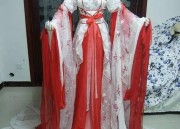 Redesigning Cheongsam-Style Dress for Petite Women