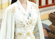 Embracing Modernity:The Evolution of Qipao in Autumn Winter Fashion