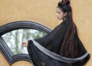 The Blooming of Red彼岸花 in Traditional Chinese Clothing:The Story of a Junior High School Student