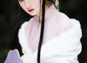 The Enchanting Charm of Long Cheongsam Skirts