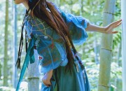 Ethereal Green:The Enchantment of Ancient Hanfu for a Junior High School Girl
