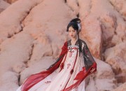 Reimagining the Classic Cheongsam Suit:A Modern Two-Piece Ensemble for Women