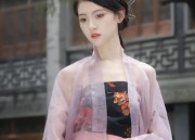Summer Cheongsam with Inner Lining:A seamless blend of elegance and comfort