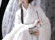 Original Autumn-Winter Style of Horseface Skirt:A Blend of Tradition and Modernity