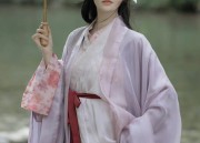 The Enigma of Cheongsam Veils:A Cultural Exploration