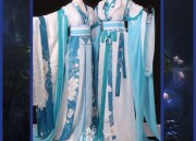 Winter Elegance in Neo-Chinese Cheongsam:The Revival of a Timeless Classic