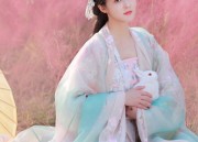 Plus-Size Qipao:The Allure of Traditional Chinese Dress for Modern Adults