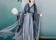 Embracing the Curves:How to Dress Flattering with Long Cheongsam and a Little Extra Padding