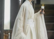 Winter Fashion:Pairing Tops with Horseface Skirts for a Stylish Look