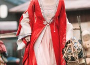 Winter Cheongsam with an Outer Layer:A Fashionable and Warm Combination