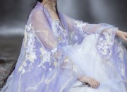 Reinventing the Cheongsam:A Modern Twist on the Classic Girls Hourglass Silhouette