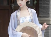 The Charm of Cheongsam Skirts:A Guide to Medium-Long Length Qipao