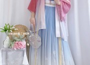 The Perfect Shoe Pairing for a Cheongsam:A Guide to Styling Your Traditional Chinese Dress