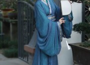 Elegance of the Past:Zhong Lings Hanfu in Ancient Fashion