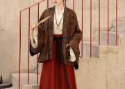 The Enigma of Black Qipao Dance Costumes in Classical Dance