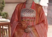 Red Horsehair Skirt and Its Perfect Pairing:A Guide to Styling a Top with a Red Horseface Skirt