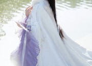 The Ethereal Beauty of Hanfu in the Wei and Jin Dynasties