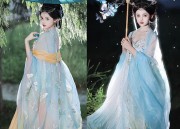 The Elegance of Black and White Checkered Cheongsam:A Cultural Journey
