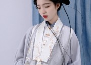 Elegant Necklaces as the Perfect Accessory for a Stylish Cheongsam