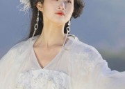 Hanfu Clothes Hangers:A Guide to Waist-Length Styles