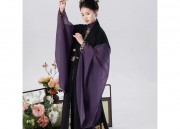 The Girl Child in a Splendid Kylin-锦鲤汉服，一个独特的文化传承之旅