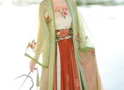 Hanfu Headdress for Children:A 10-Year-Olds Journey into Traditional Beauty