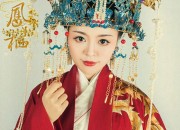 The Unique Charm of the Qing Green Horseface Skirt