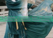 The Splendor of Confucian Robes and Hanfu:A Journey into Traditional Chinese Clothing
