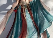 Plus Size Cheongsam for Autumn:Fashion Tips for Curvier Women