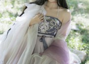 Elegant Child:A Look into the World of 170cm Tall Girl in Traditional Hanfu Costume