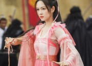 Elegant and Adorable:The Rise of Miniature-Sized Hanfu Wedding Gowns