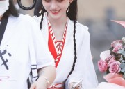 The Enchantment of Cultural Comfort:The Rise of Traditional Chinese Hanfu Sleepwear