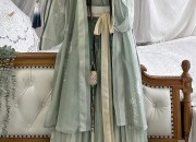 The Splendor of Cheongsam-Inspired Dress:Embracing Chinese Elegance