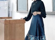 Vintage Jazz Qipao:A Blend of Ancient Elegance and Modern Jazz Rhythm