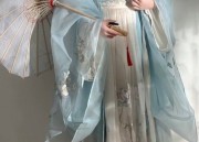 The Unyielding Charm of Eastern Hanfu:The Revival of Traditional Chinese Elegance