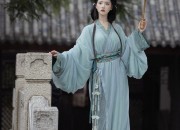 The Princess and the Splendor of Hanfu Fans:A Tale of Elegance and Tradition