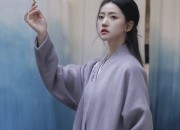 Ancient童装女童的仙气之美，穿越时光的梦幻之旅