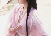 The Charm of 7-Fold Pleated Horseface Skirt for Petite Figures:A Guide to梯形时尚