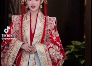 The Splendor of Cheongsam Culture in Pingjiang Road,Suzhou