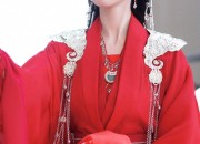 Chinese Student Girls in Cheongsam:Embracing the Traditional Beauty of Qipao in Modern Fashion