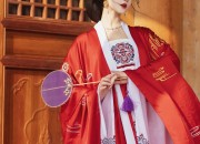 The Rise of Jin-Style Hanfu Costumes:Womens Fashion in the Jin-Wei Period