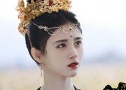 Vibrant Red Hanfu Womens Winter Fashion:A Blend of Tradition and Modernity