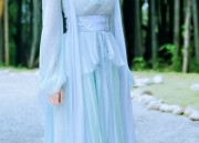 The Charm of Cheongsam and Fish-Tail Skirt for Petite Women