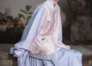 Traditional Cheongsam and Modern Chinese-Style Toasting Gowns:A Celebration of Cultural Elegance