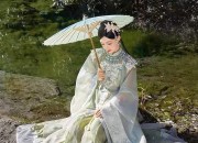 Winter Fashion for petites:The art of wearing a horseface skirt
