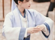 Enhanced Traditional Hanfu Fashion for Petite Women:Daily Style Evolution