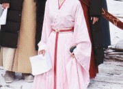 Vintage-Inspired Cheongsam,Shawl,and Overcoat:A Blend of Traditional Elegance and Modern Charm