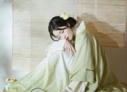 The Authenticity of彼岸花汉服，探索传统与现代的融合之美