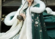 The Perfect Pair of Shoes for Traditional Chinese Hanfu Costumes:A Daily Guide